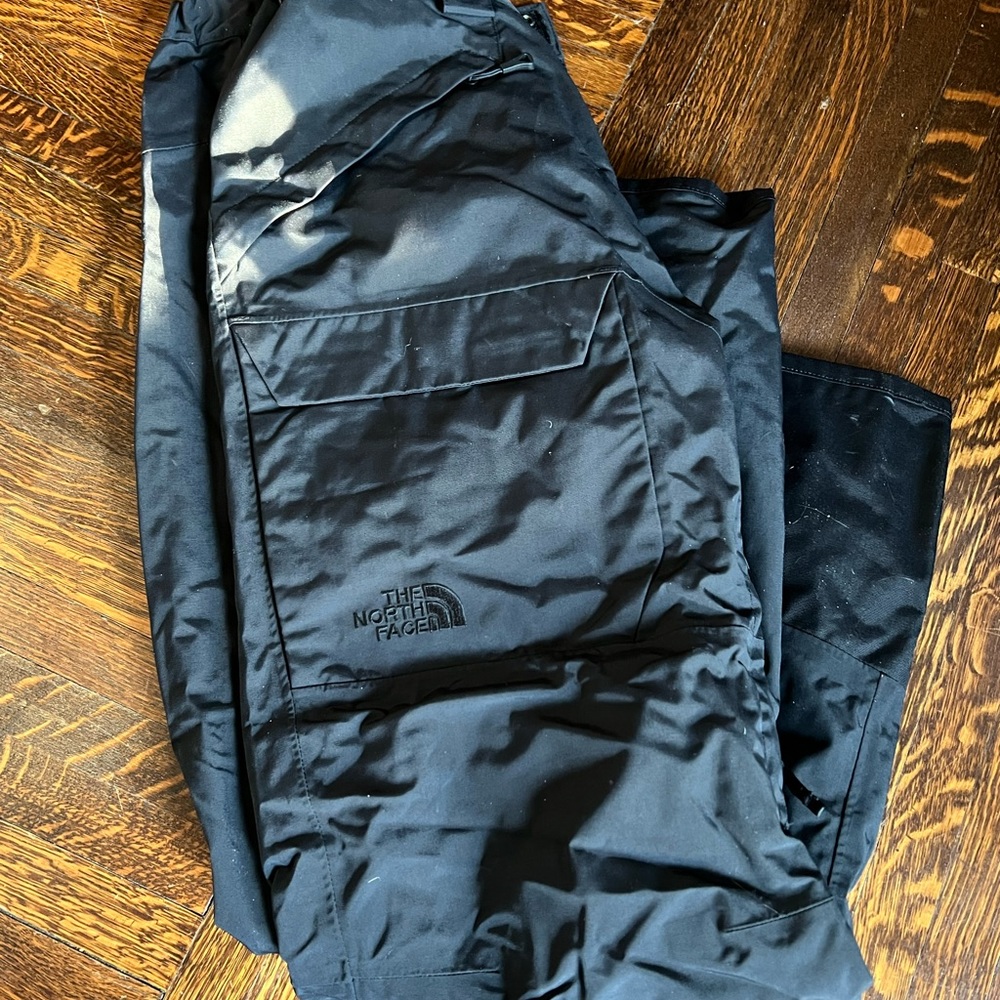 Men’s North Face snowpants
